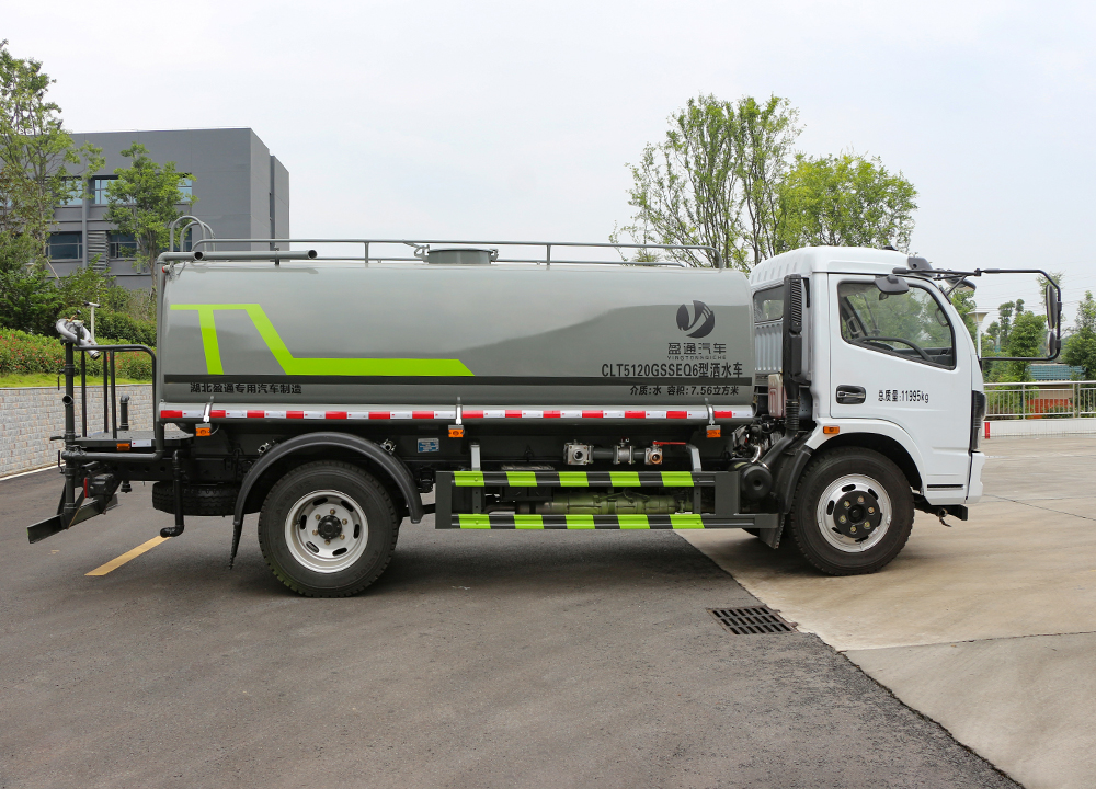 9.3方福瑞卡云內(nèi)170法士特8檔灑水車