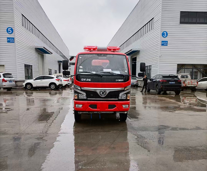 東風5方灑水車-5方消防灑水車