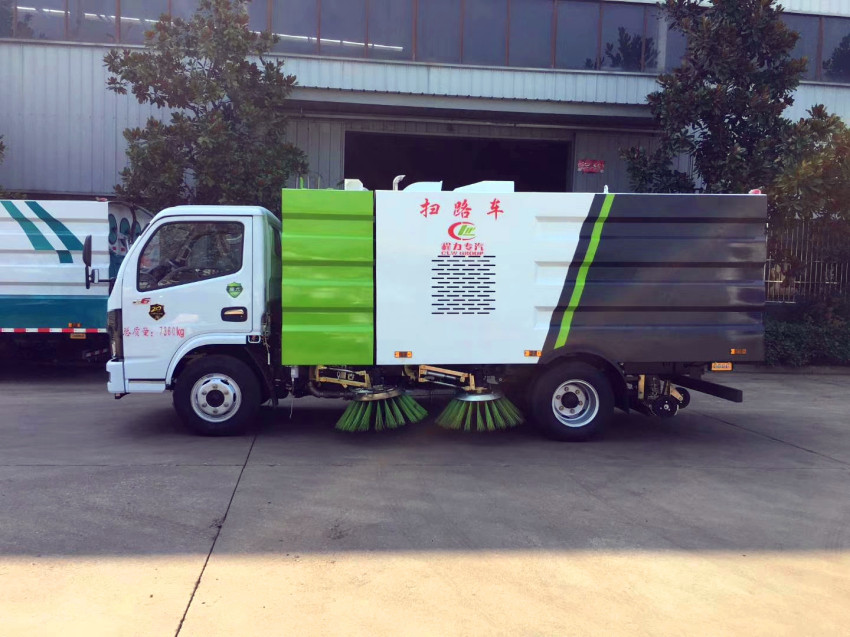 國(guó)六小多利卡5方掃路車(chē)-5方掃路車(chē)價(jià)格-程力汽車(chē)網(wǎng)